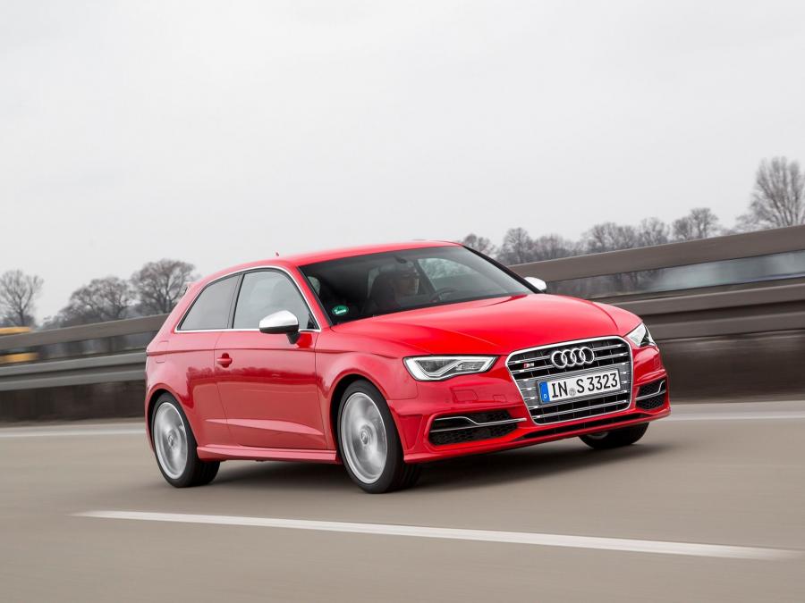  Audi S3 (8V) 2013 года  (WW) (фото 17 из 101)